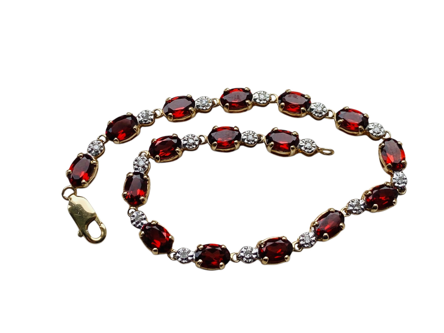 9ct Gold Garnet & Diamond Bracelet