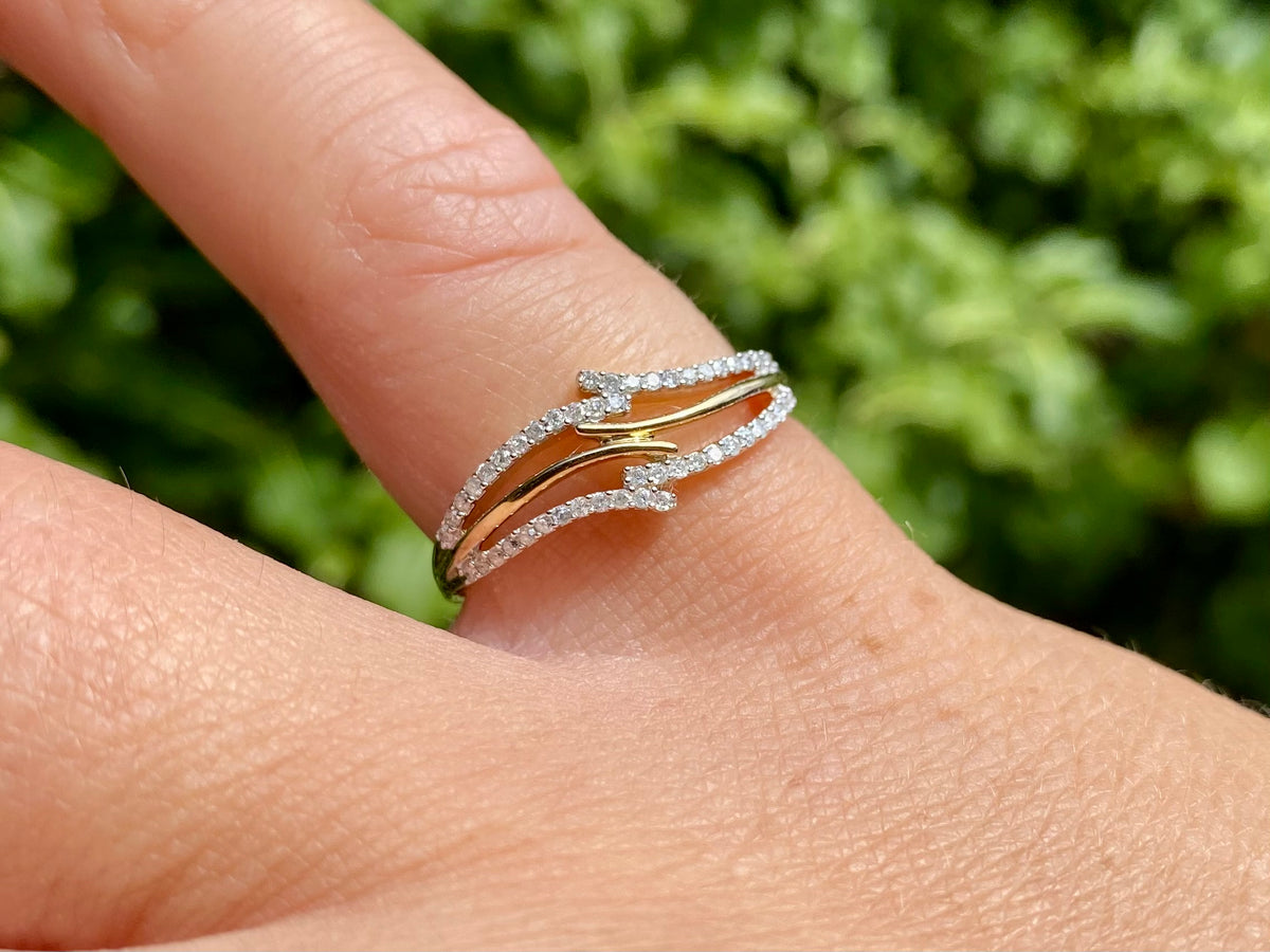 9ct Gold Diamond Ring