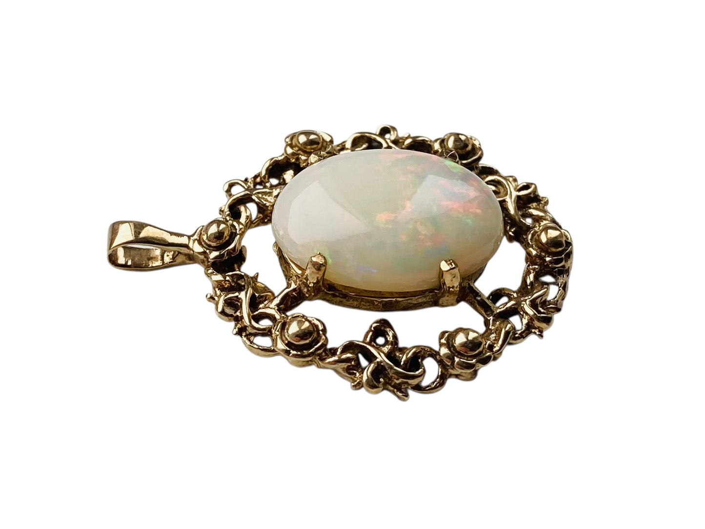 Vintage 9ct Gold Opal Pendant