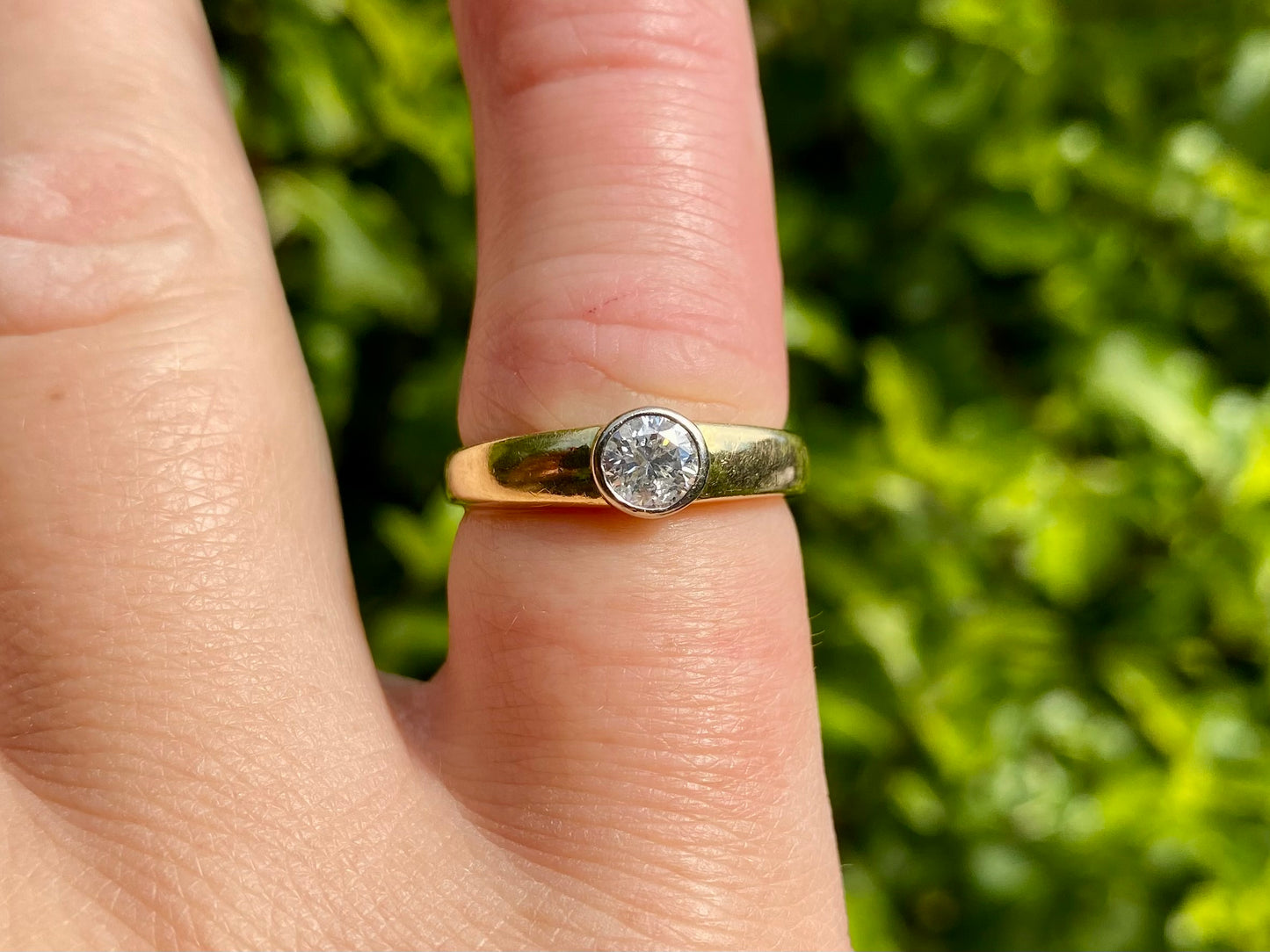 18ct Gold Diamond Solitaire Ring