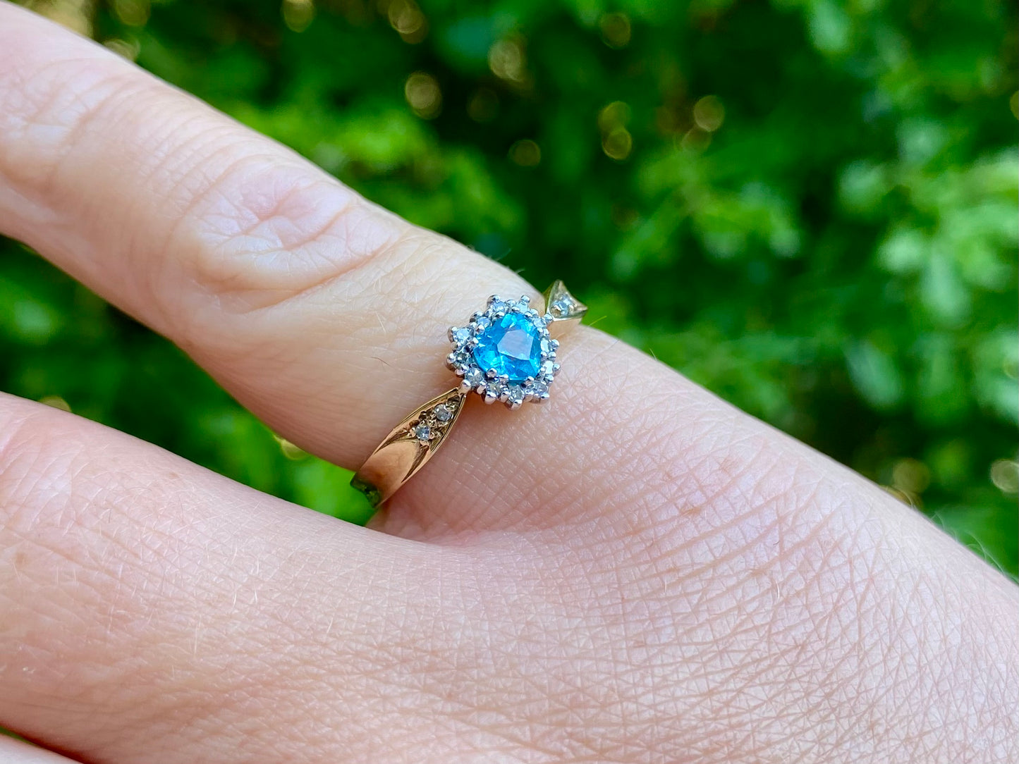 Vintage 9ct Gold Heart Shaped Topaz & Diamond Ring