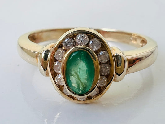 9ct Gold Emerald & Diamond Ring