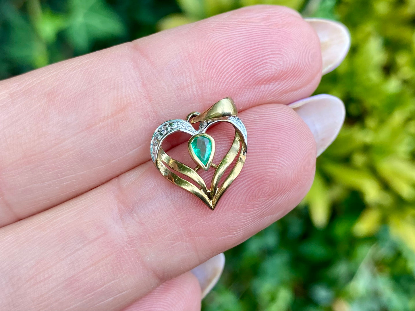 9ct Gold Emerald & Diamond Pendant