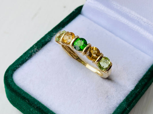 9ct Gold Peridot Ring