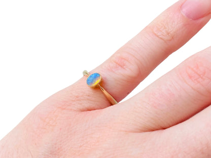 Antique 18ct Gold Opal Ring