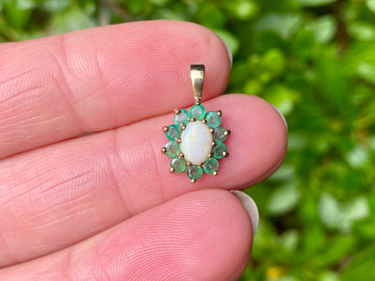 Vintage 9ct Gold Opal & Emerald Pendant