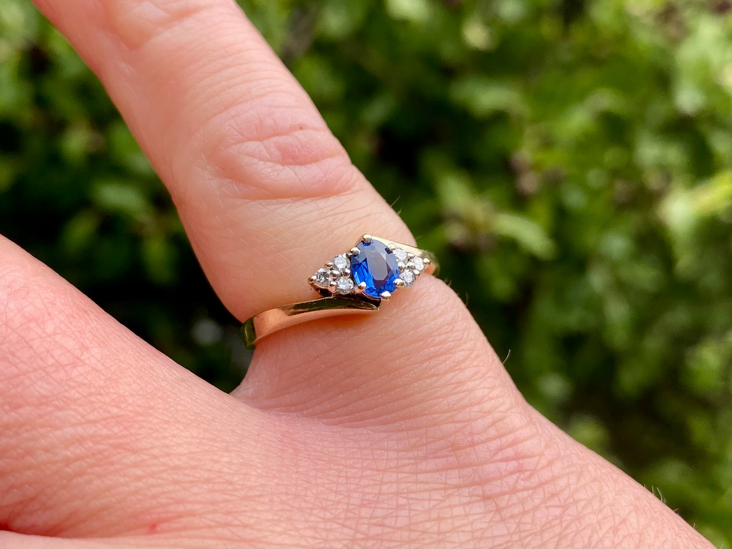 Vintage 9ct Gold Sapphire & Diamond Ring
