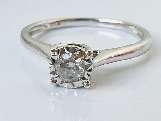 9ct Gold Diamond Ring