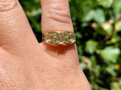 9ct Gold Green Sapphire Ring