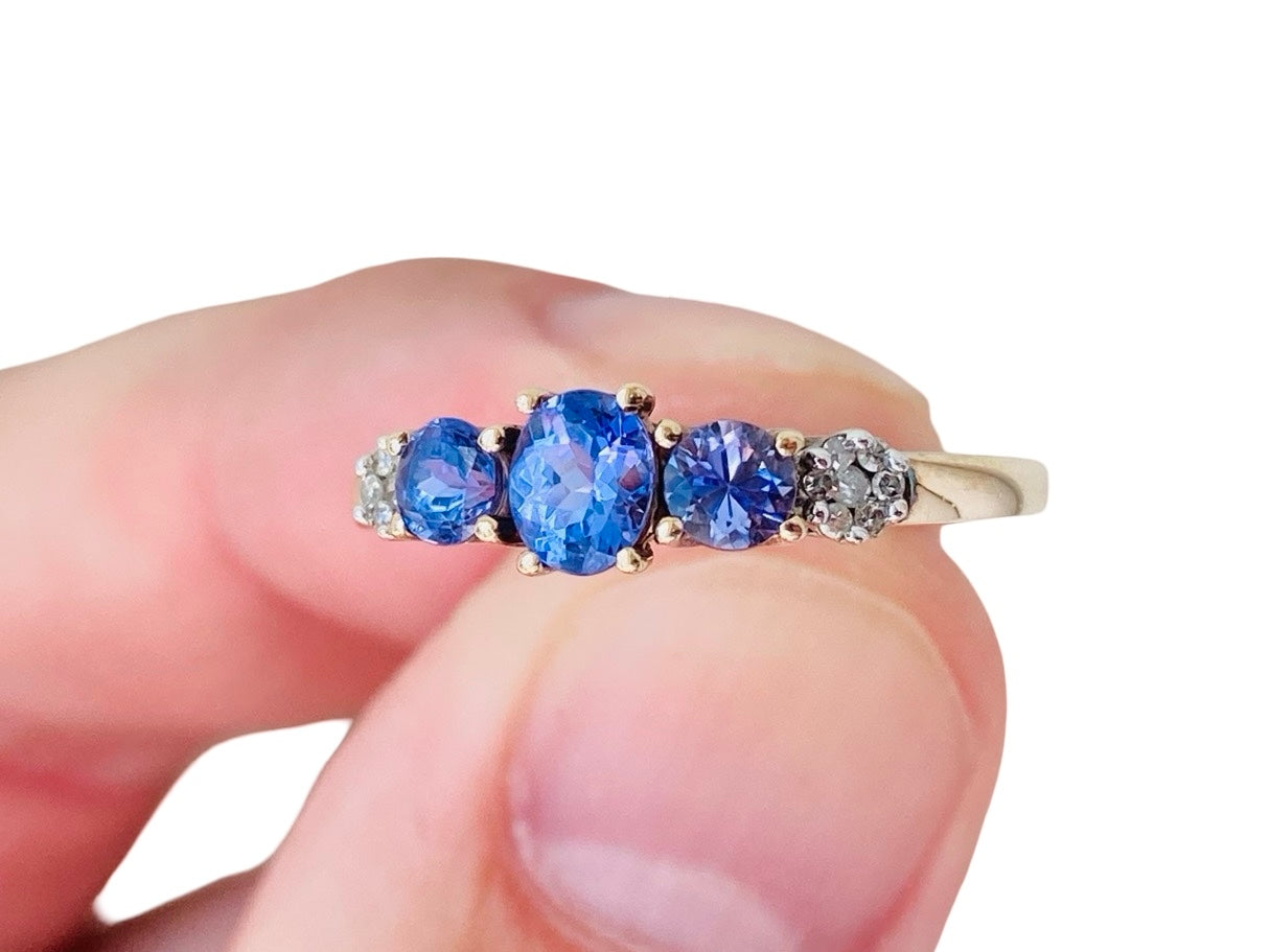 9ct Gold Tanzanite & Diamond Ring