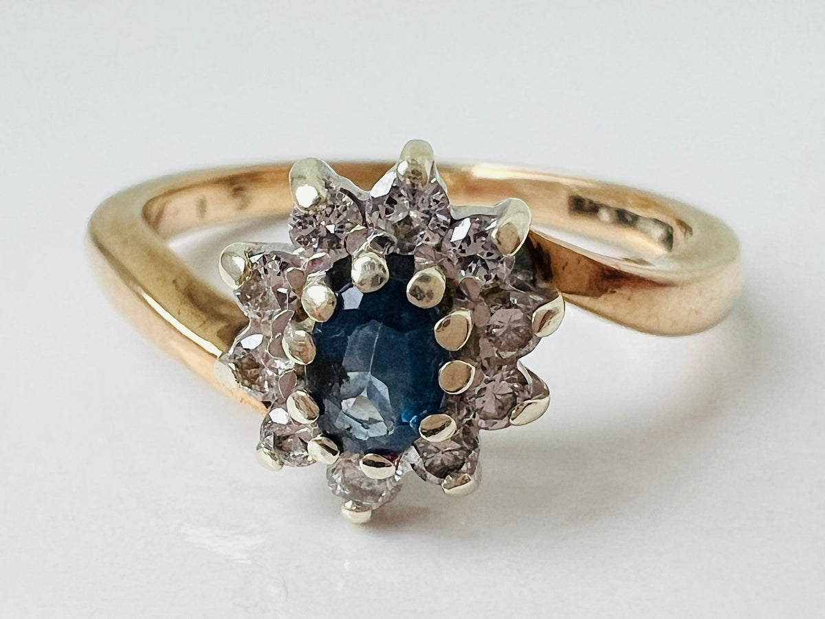 9ct Gold Sapphire & Diamond Ring