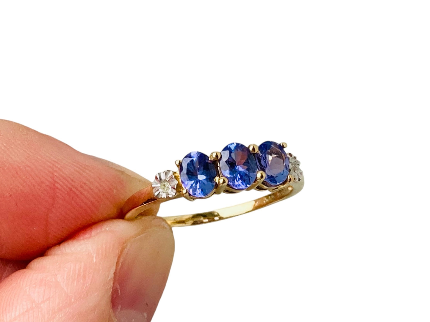 9ct Gold Tanzanite & Diamond Ring