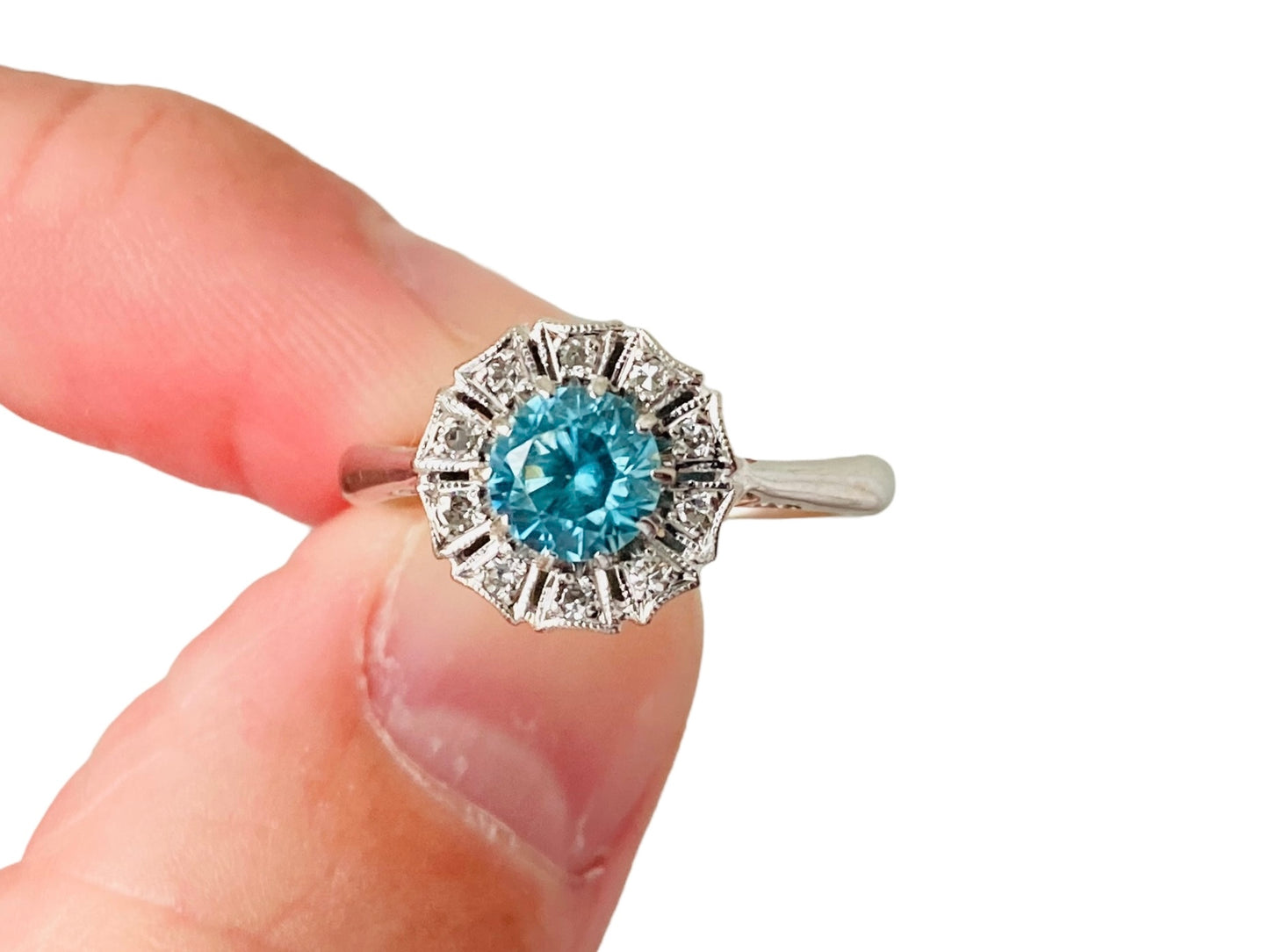 Antique 18ct Gold Zircon & Diamond Ring