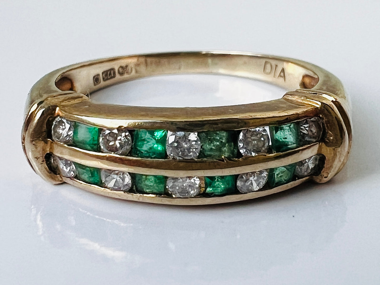 9ct Gold Emerald & Diamond Ring