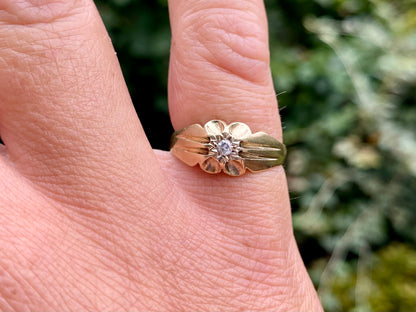 Vintage 9ct Gold Diamond Ring