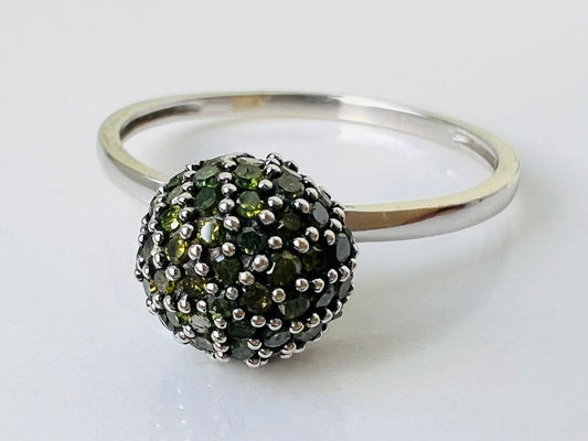 9ct Gold Green Diamond Ring
