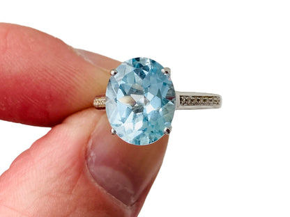 9ct Gold Topaz & Diamond Ring