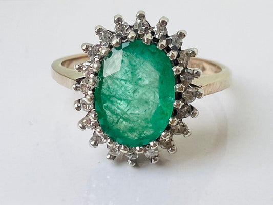 Vintage 9ct Gold Emerald & Diamond Ring