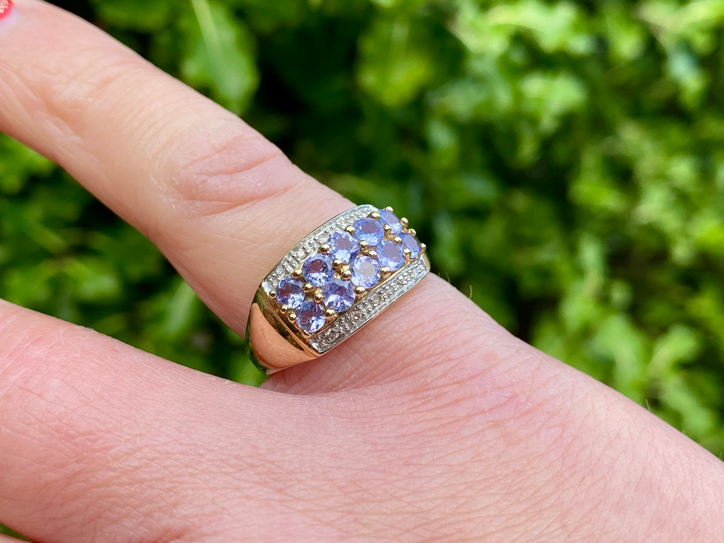 9ct Gold Tanzanite & Diamond Ring