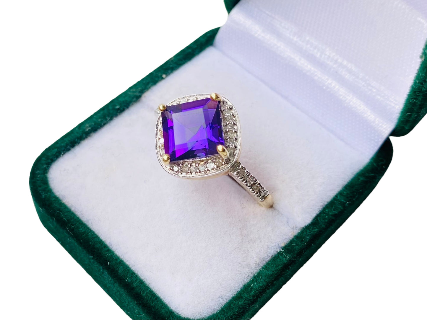 9ct Gold Amethyst & Diamond Ring