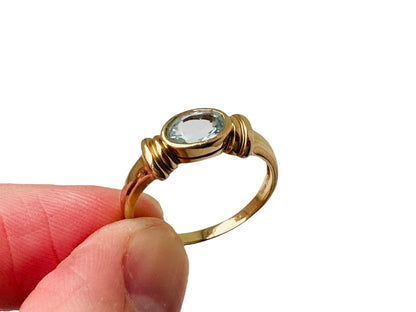 9ct Gold Aquamarine Ring