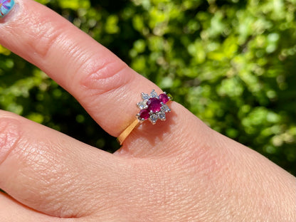 Vintage 18ct Gold Ruby & Diamond Ring