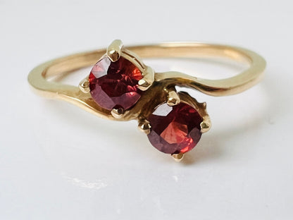 9ct Gold Garnet Ring