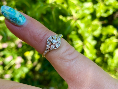 18ct Gold Diamond Ring