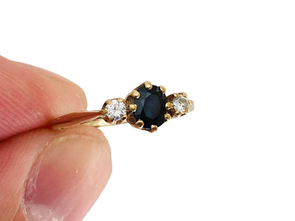 Vintage 9ct Gold Sapphire & Diamond Ring
