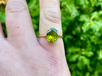9ct Gold Peridot Ring