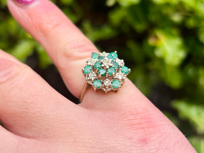 Vintage 9ct Gold Emerald & Diamond Ring