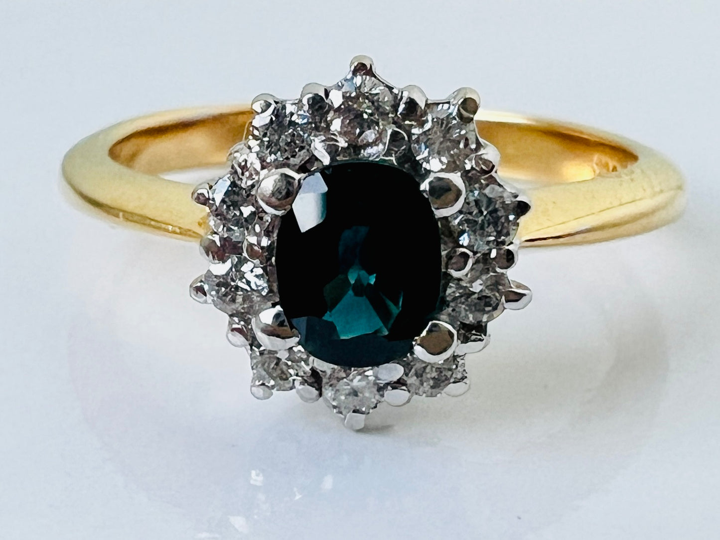 18ct Gold Sapphire & Diamond Ring
