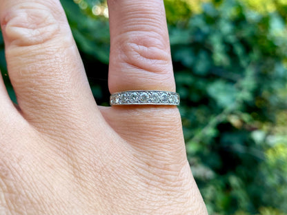 Vintage 18ct Gold Nine-Stone Diamond Ring