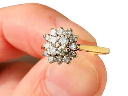 Vintage 18ct Gold Diamond Cluster Ring