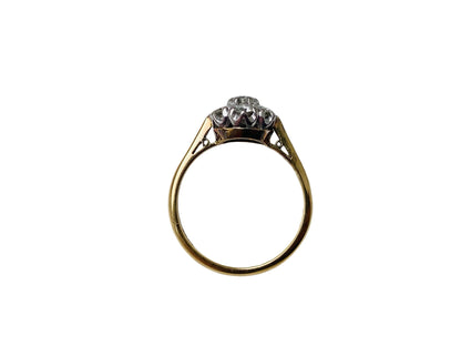 Vintage 18ct Gold Diamond Daisy Ring