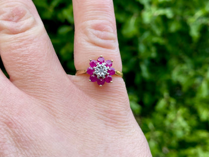 9ct Gold Ruby & Diamond Daisy Ring