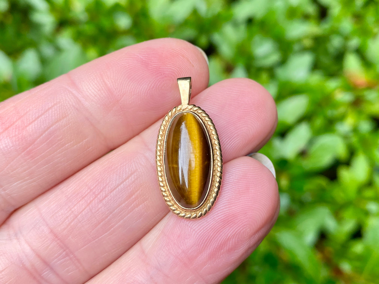 Vintage 9ct Gold Tiger Eye Pendant