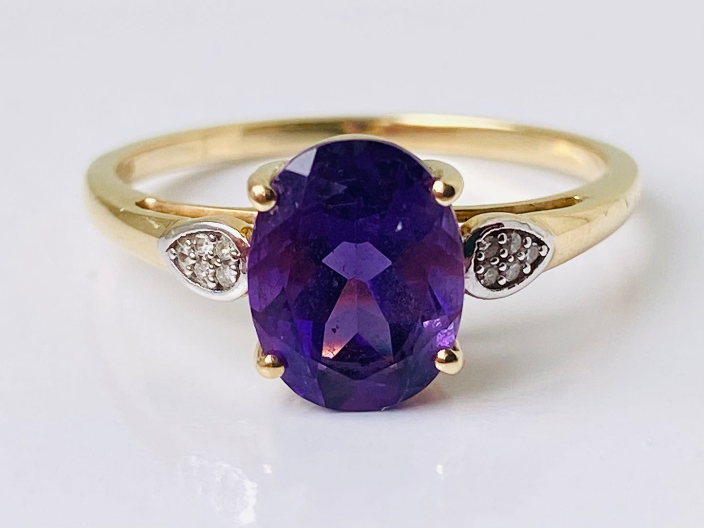 9ct Gold Amethyst & Diamond Ring