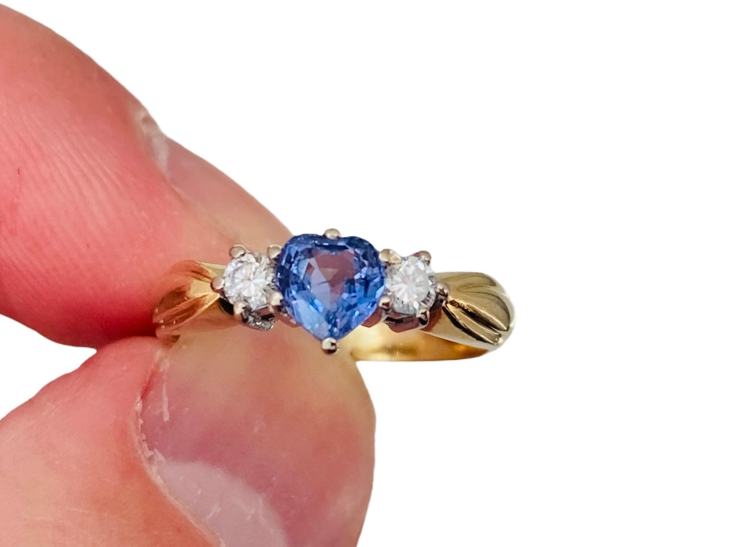 Vintage 18ct Gold Sapphire & Diamond Heart Ring