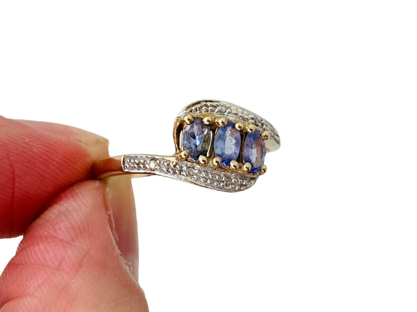 9ct Gold Tanzanite & Diamond Ring