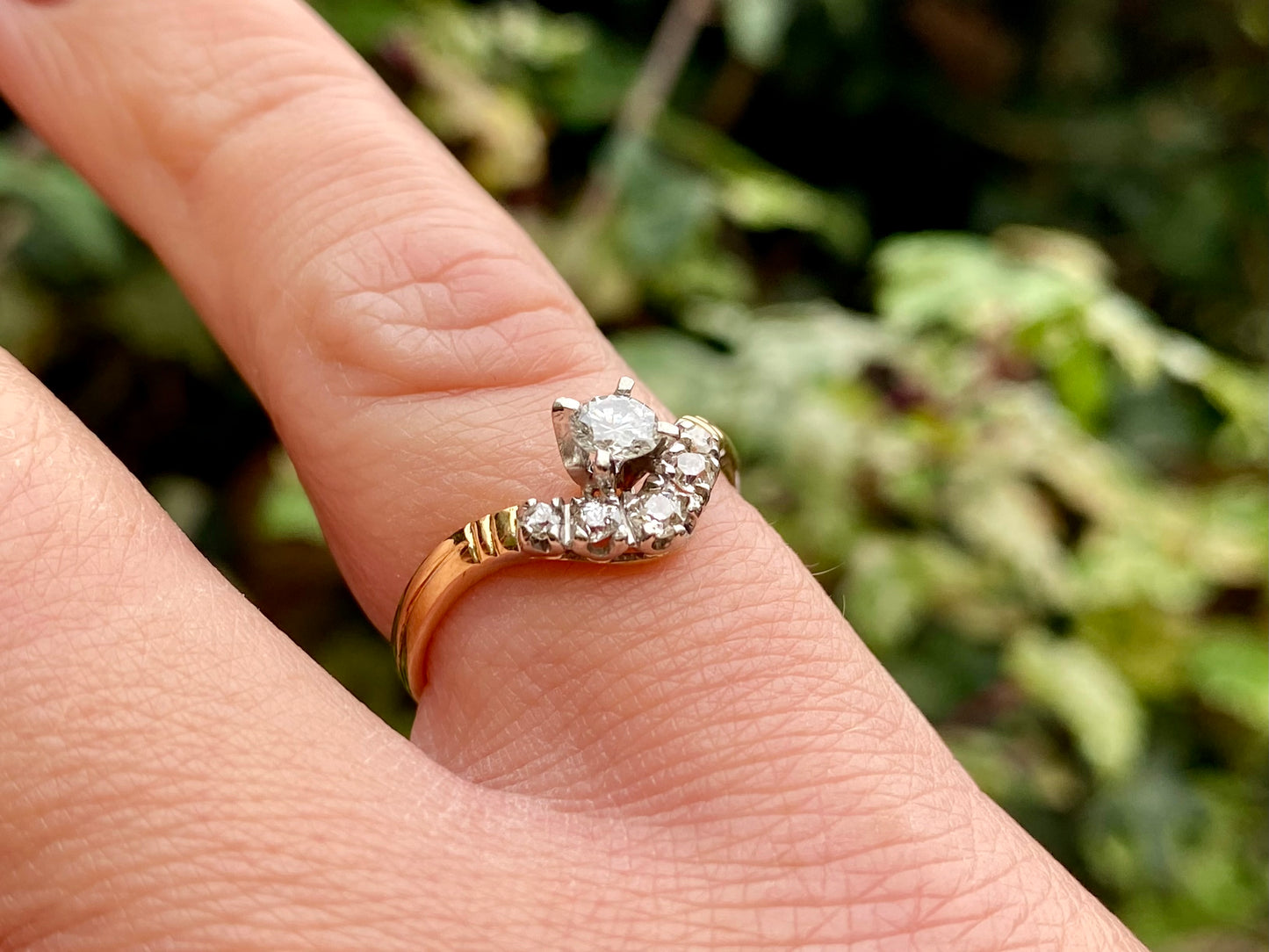 Vintage 18ct Gold Diamond Wishbone / Chevron Ring