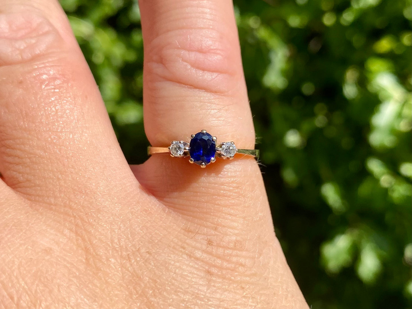 Vintage 9ct Gold Sapphire & Diamond Trilogy Ring
