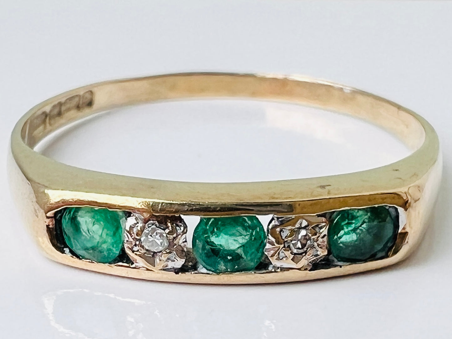 9ct Gold Emerald & Diamond Ring