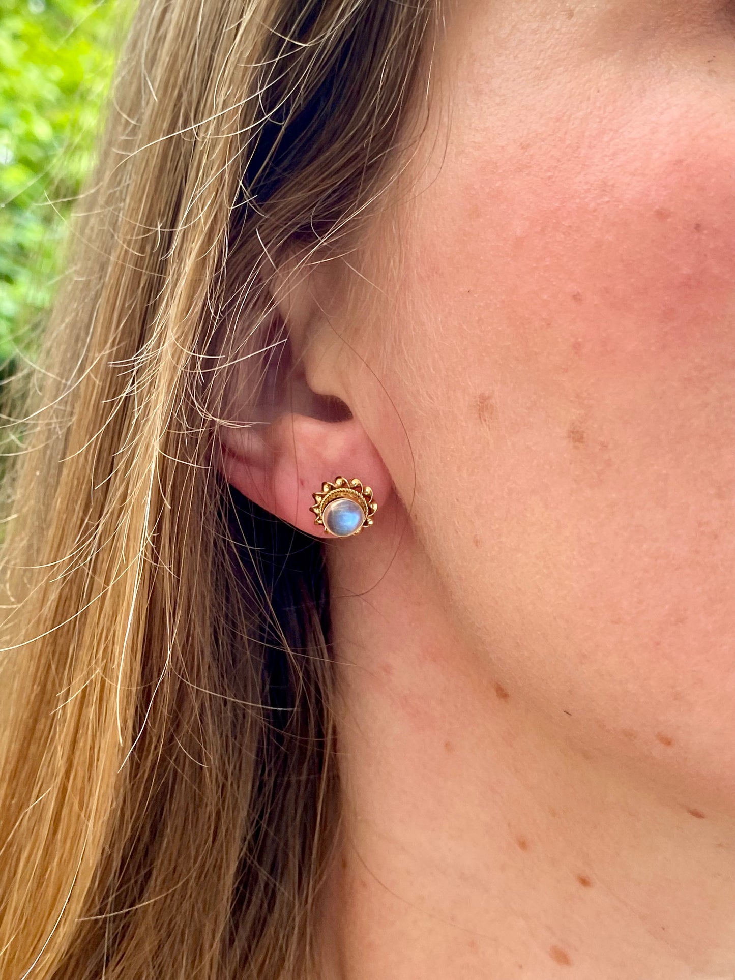Vintage 9ct Gold Moonstone Earrings