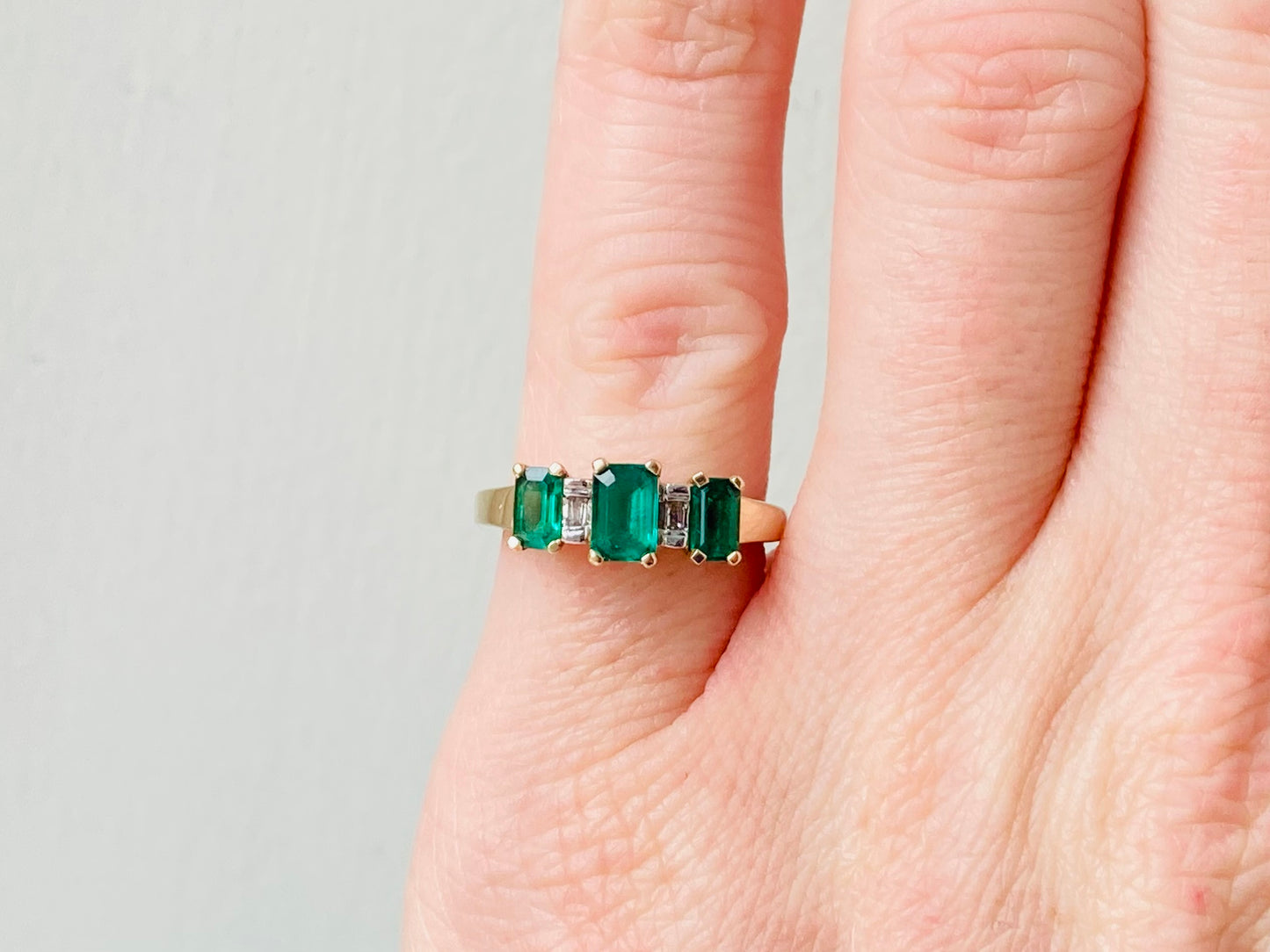 10ct Gold Synthetic Emerald & Diamond Ring