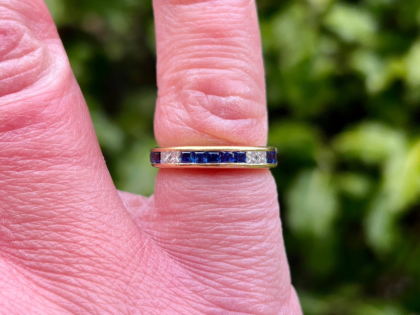 18ct Gold Sapphire & Diamond Ring
