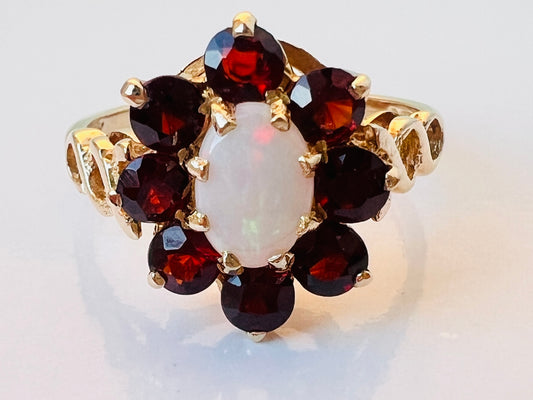 Vintage 9ct Gold Opal & Garnet Ring
