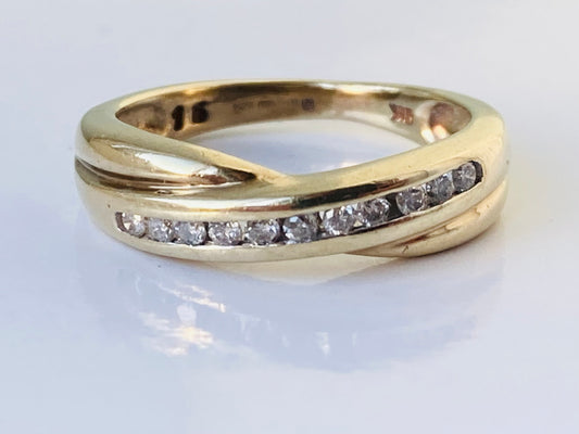 9ct Gold Diamond Ring