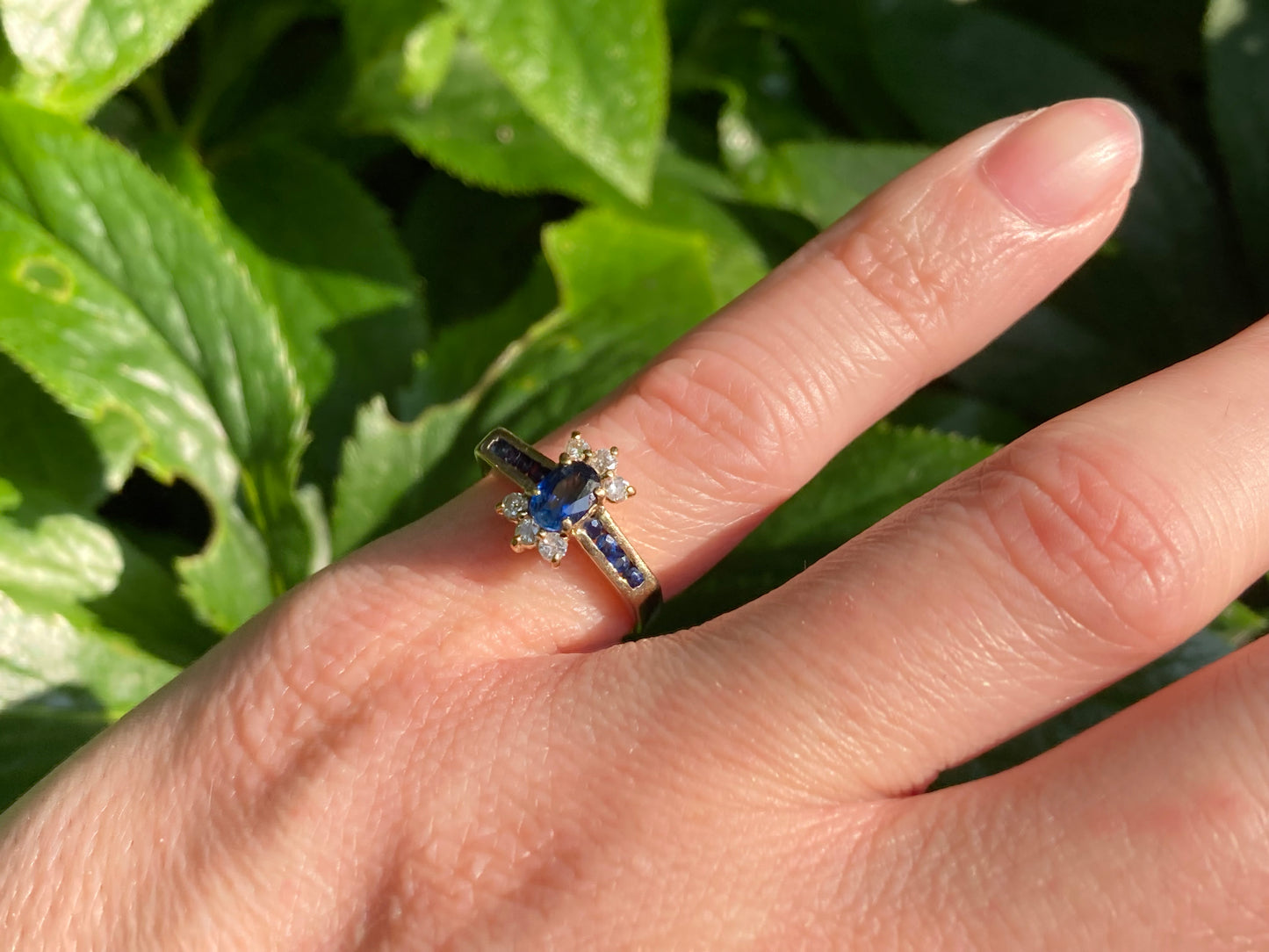 9ct Gold Sapphire & Diamond Ring