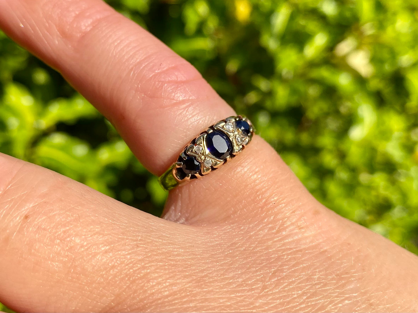 Vintage 9ct Gold Sapphire & Diamond Ring